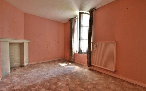 Maison à vendre    5 pièces • 106 m2 Long
