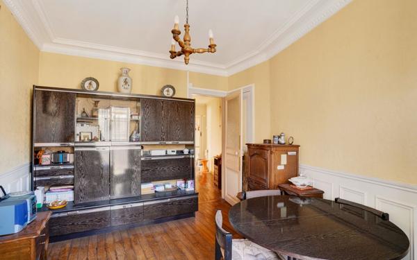 Appartement à vendre    2 pièces • 42,50 m2 Paris 17