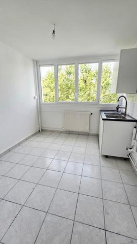 T3 entièrement rénové – 55,55 m² – 2 balcons – Ascenseur – Cave