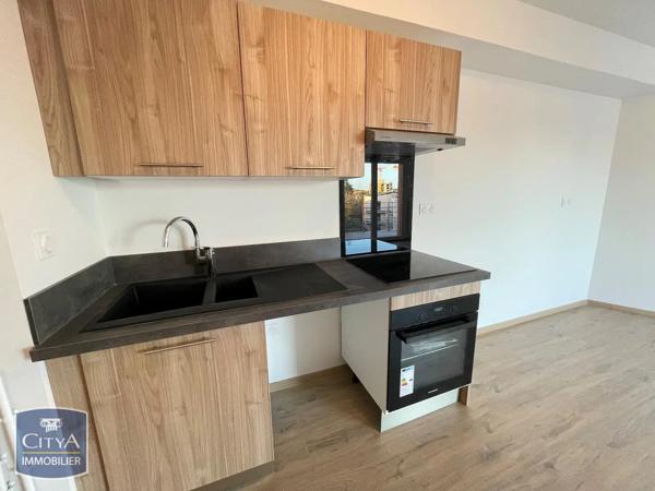 Appartement à louer 3 pièces 58.85m² Tours (37100)