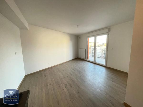 Appartement à louer 3 pièces 58.85m² Tours (37100)