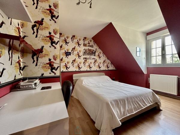 MAGNIFIQUE MAISON INDIVIDUELLE AVEC SOUS SOL COMPLET