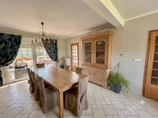 MAGNIFIQUE MAISON INDIVIDUELLE AVEC SOUS SOL COMPLET