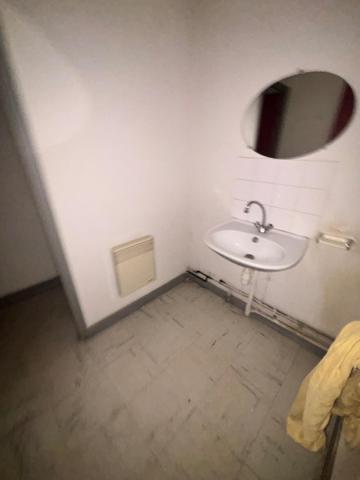 Marnay 70150 : local commercial de 120 m² idéal investisseur / professionnel