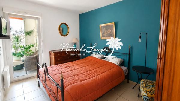 Appartement T2 avec une terrasse et une place de parking à Martigues