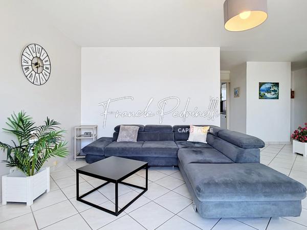 Coquet T3 74 m² Vue dégagée, avec Cave et parking VILLEURBANNE au portes de MONTCHAT