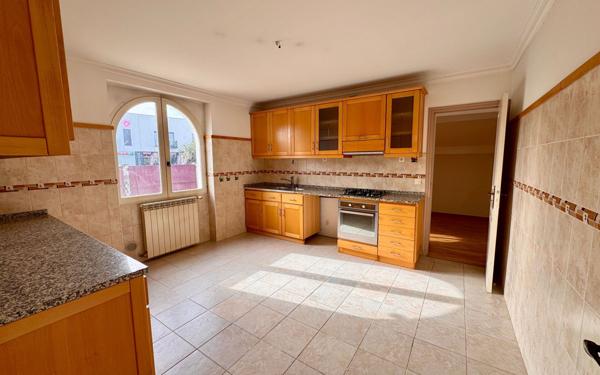 Maison à vendre    4 pièces •  Dax