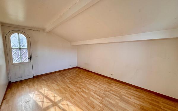 Maison à vendre    4 pièces •  Dax