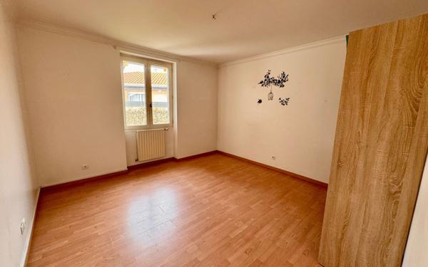 Maison à vendre    4 pièces •  Dax