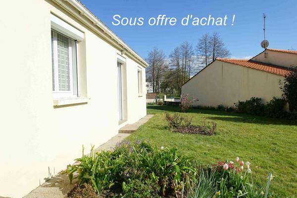 Maison plain-pied - Montaigu Centre - 2 chambres - Garage - Jardin