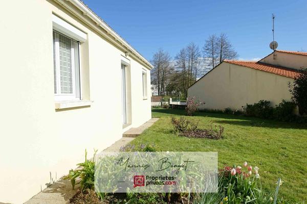 Maison plain-pied - Montaigu Centre - 2 chambres - Garage - Jardin