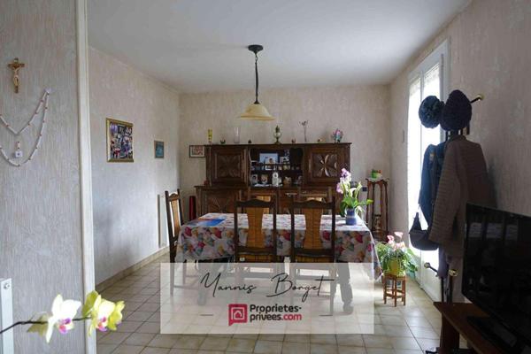 Maison plain-pied - Montaigu Centre - 2 chambres - Garage - Jardin
