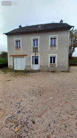 Maison à vendre à Saint-Saturnin dans le Cantal (15190), ref : FG/2440