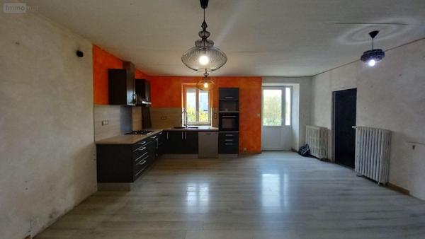 Maison à vendre à Saint-Saturnin dans le Cantal (15190), ref : FG/2440