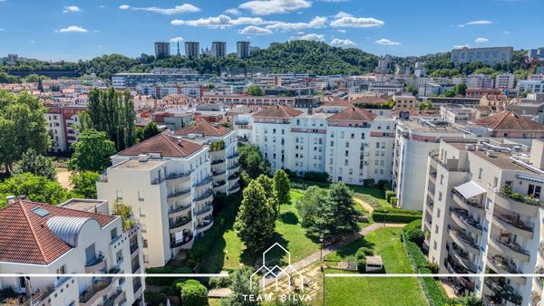 Appartement
         4 pièces
        - 95 m² Exclusivité 469 900 € *