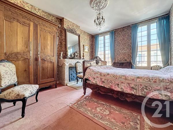 Maison à vendre  5 pièces - 150 m 2   ROCHEFORT  - 17