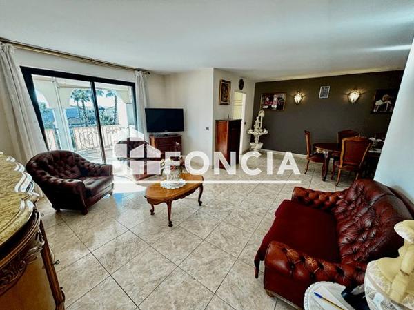 À vendre Appartement 5 pièces 99 m² - Sanary-sur-mer 83110