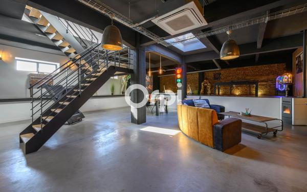 Appartement à vendre    4 pièces • 285 m2 Hazebrouck