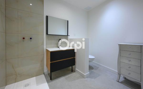 Appartement à vendre    4 pièces • 285 m2 Hazebrouck