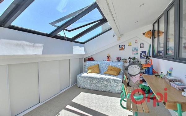 Appartement à vendre    5 pièces • 108,14 m2 Marseille 4