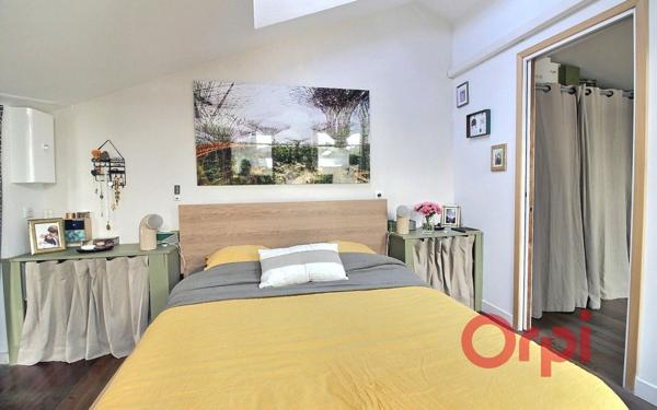 Appartement à vendre    5 pièces • 108,14 m2 Marseille 4