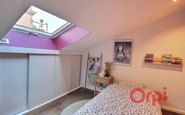 Appartement à vendre    5 pièces • 108,14 m2 Marseille 4