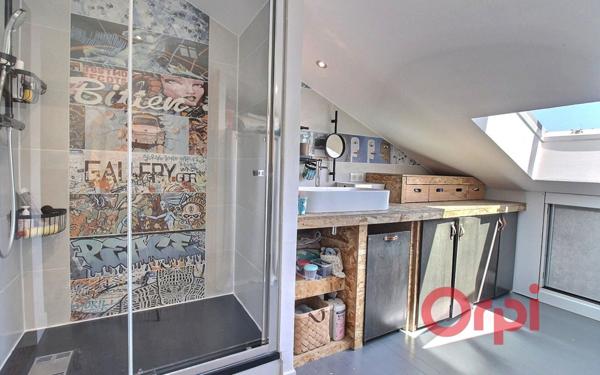 Appartement à vendre    5 pièces • 108,14 m2 Marseille 4