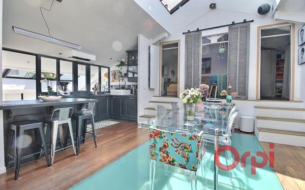 Appartement à vendre    5 pièces • 108,14 m2 Marseille 4