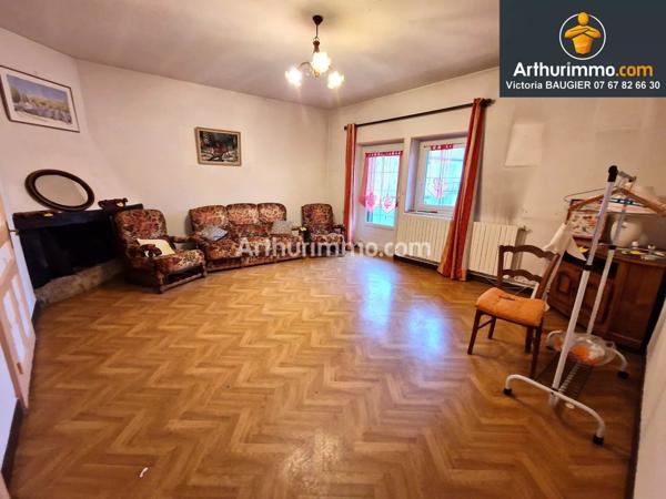 Vente Maison de village 7 pièces 81 m2 à Lons-le-Saunier