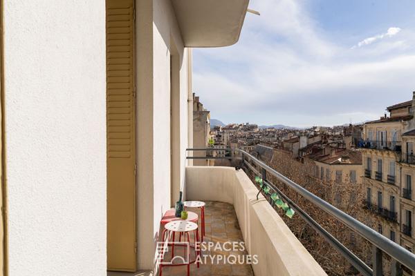 Appartement en étage élevé avec extérieur