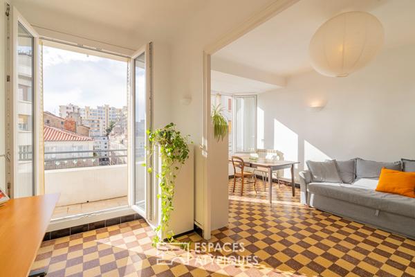 Appartement en étage élevé avec extérieur