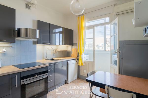 Appartement en étage élevé avec extérieur