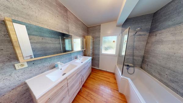 Charmante Demeure Renovee Secteur Prise et Calme