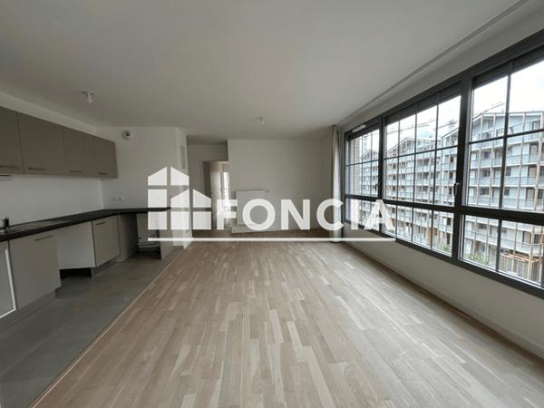 Location Appartement 4 pièces 83.8 m² - 2 SENTE MARCELLE LARIGAUDIERE Bordeaux 33100