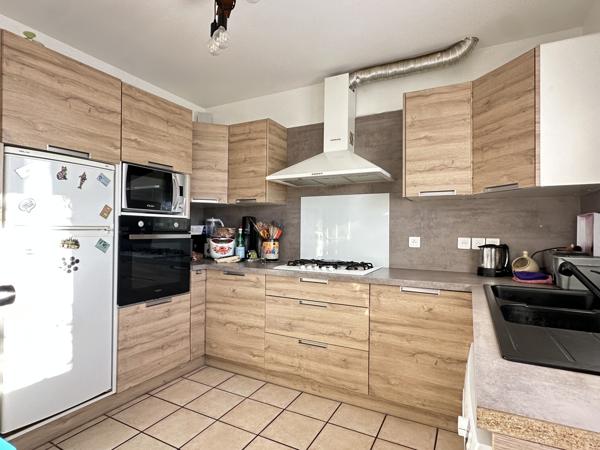 Broué (28410) Maison 5 pièces - Sous-sol total et atelier indépendant