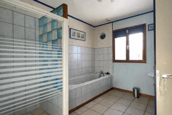 Broué (28410) Maison 5 pièces - Sous-sol total et atelier indépendant