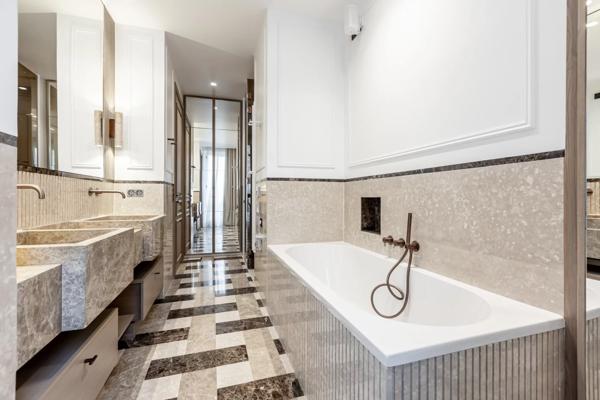 Appartement Paris 16e - VICTOR HUGO