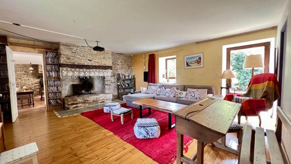 Propriété avec longère et maison indépendante