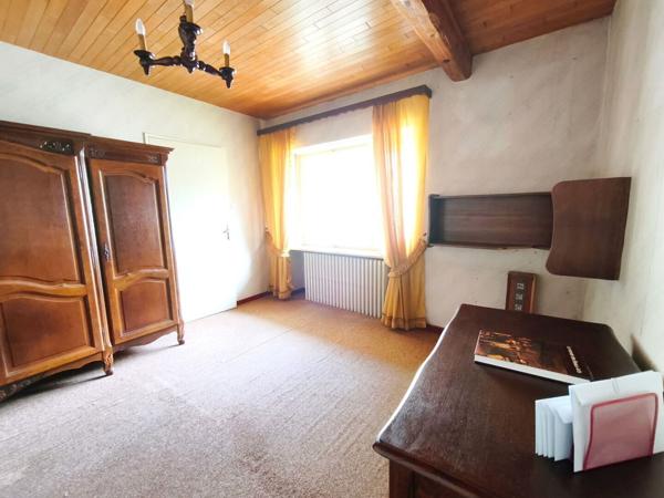 Maison de 174.65 m² habitables sur un terrain de 23.91 ares