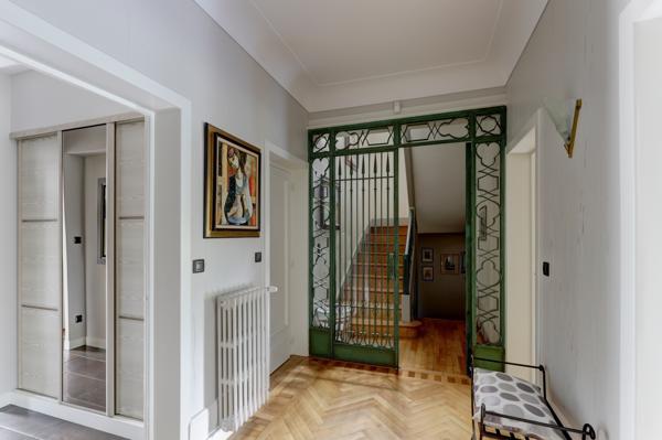 Maison 8 pièce(s) 6 chambre(s) 350 m²