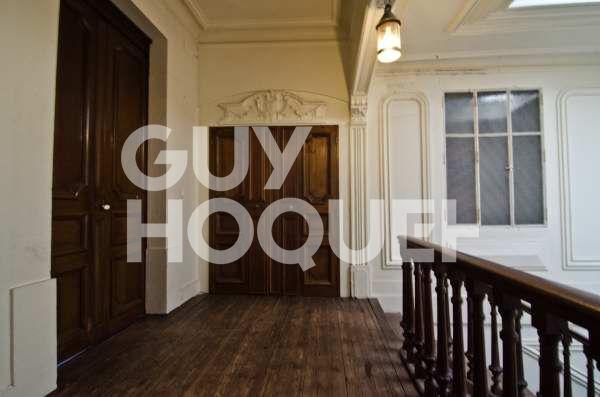 Demeure de Caractère 800 m² habitables environ sur terrain 1.355 m² Centre Ville