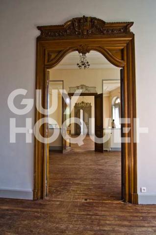 Demeure de Caractère 800 m² habitables environ sur terrain 1.355 m² Centre Ville