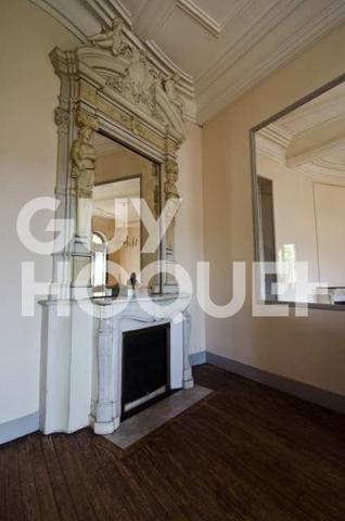 Demeure de Caractère 800 m² habitables environ sur terrain 1.355 m² Centre Ville