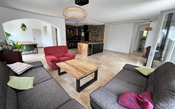 Maison à vendre    5 pièces •  Frouzins