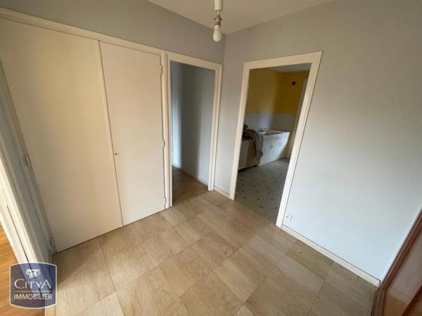 Appartement à louer 4 pièces 79.25m²
