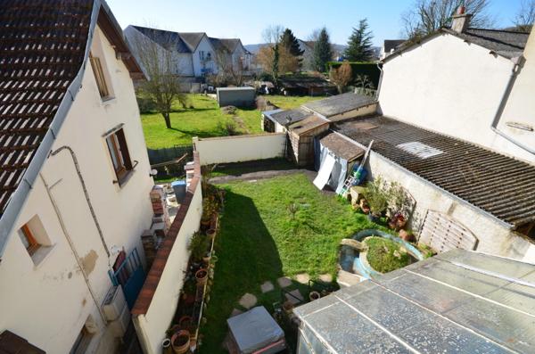Dans le centre de Château Thierry, à vendre maison anncienne de 6 pièces