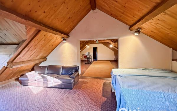 Maison à vendre    8 pièces •  Ambleville