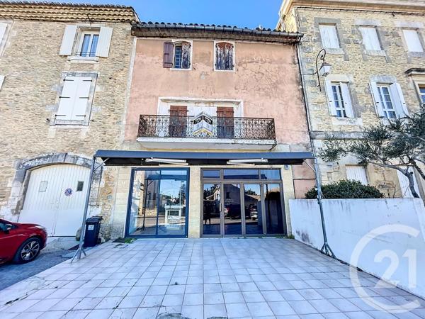 Maison à vendre  9 pièces - 281 m 2   UZES  - 30