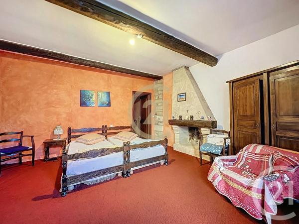 Maison à vendre  9 pièces - 281 m 2   UZES  - 30