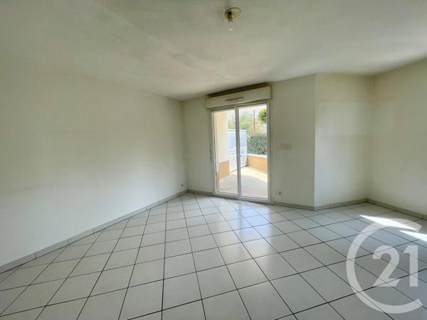 Appartement T3 à vendre  3 pièces - 68 m 2   ST LYS  - 31